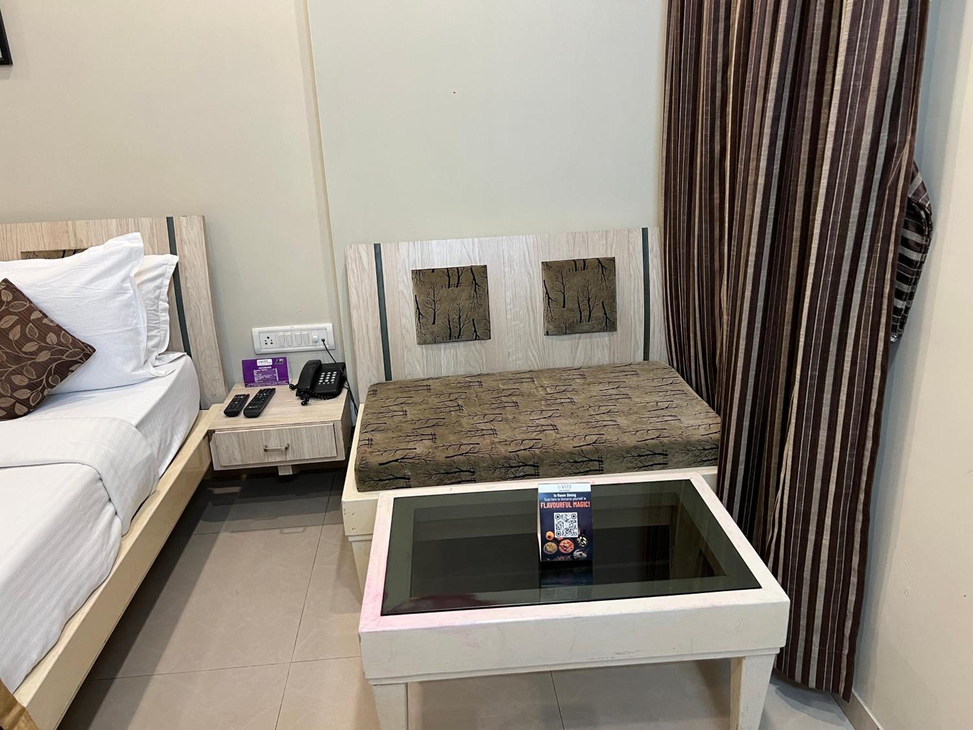 Hotel Vits Shalimar, Ankleshwar Exteriér fotografie