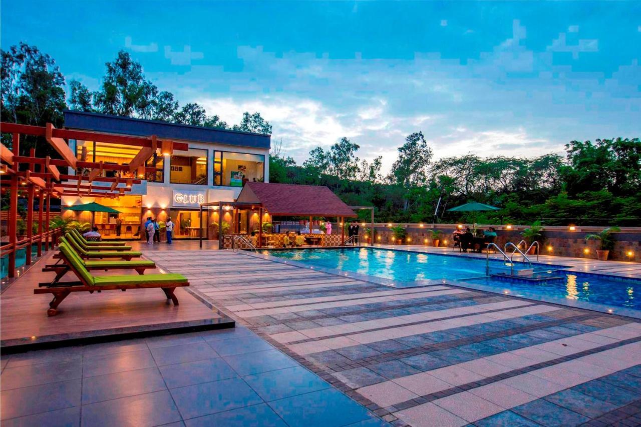 Hotel Vits Shalimar, Ankleshwar Exteriér fotografie