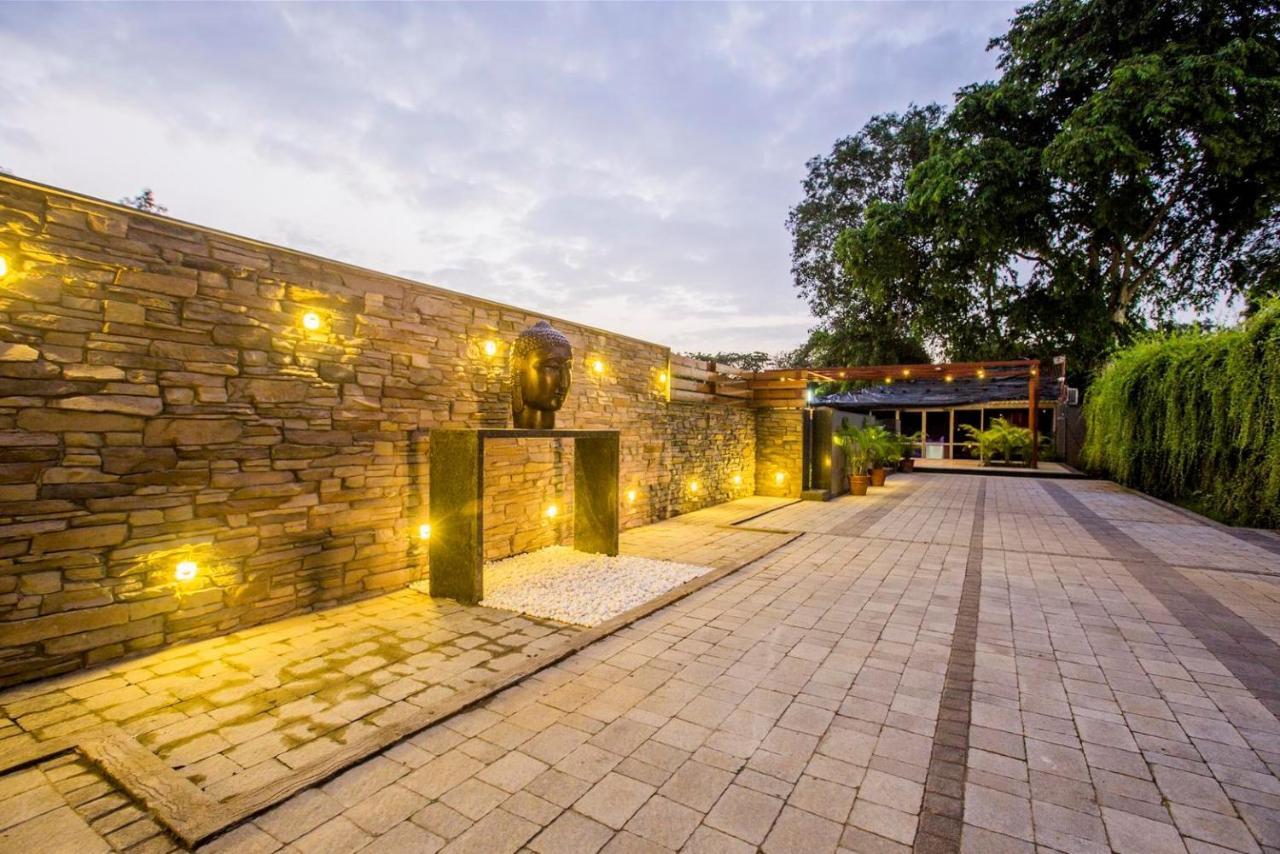 Hotel Vits Shalimar, Ankleshwar Exteriér fotografie