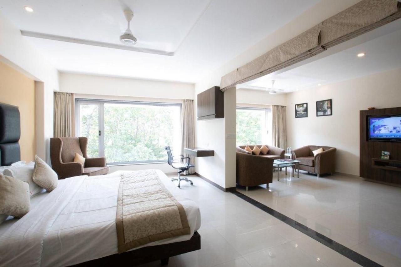 Hotel Vits Shalimar, Ankleshwar Exteriér fotografie
